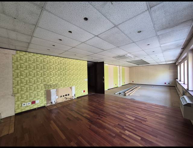 974M² OFFICE TO LET IN SANDTON CENTRAL